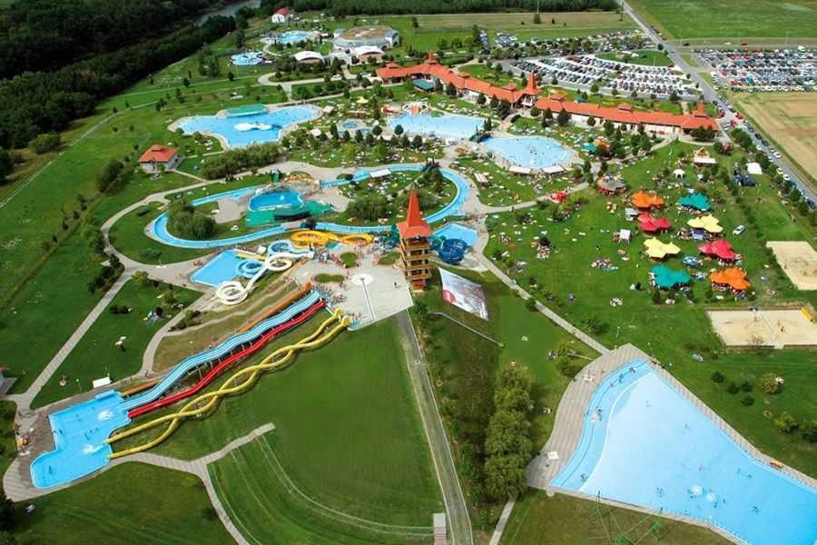 شقة Lilla Vendeglakas Zalaegerszeg Sziveben المظهر الخارجي الصورة